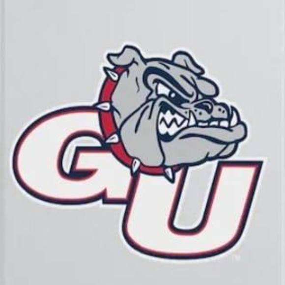 Meet your Posher, Vicki - Picture 1 of 1